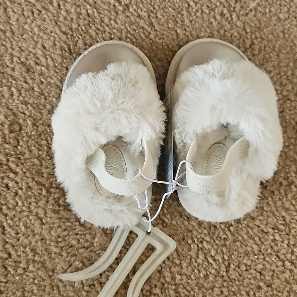 Cat & Jack Toddler Lila Slippers Silver Metallic Size 5/6 - Picture 2 of 5